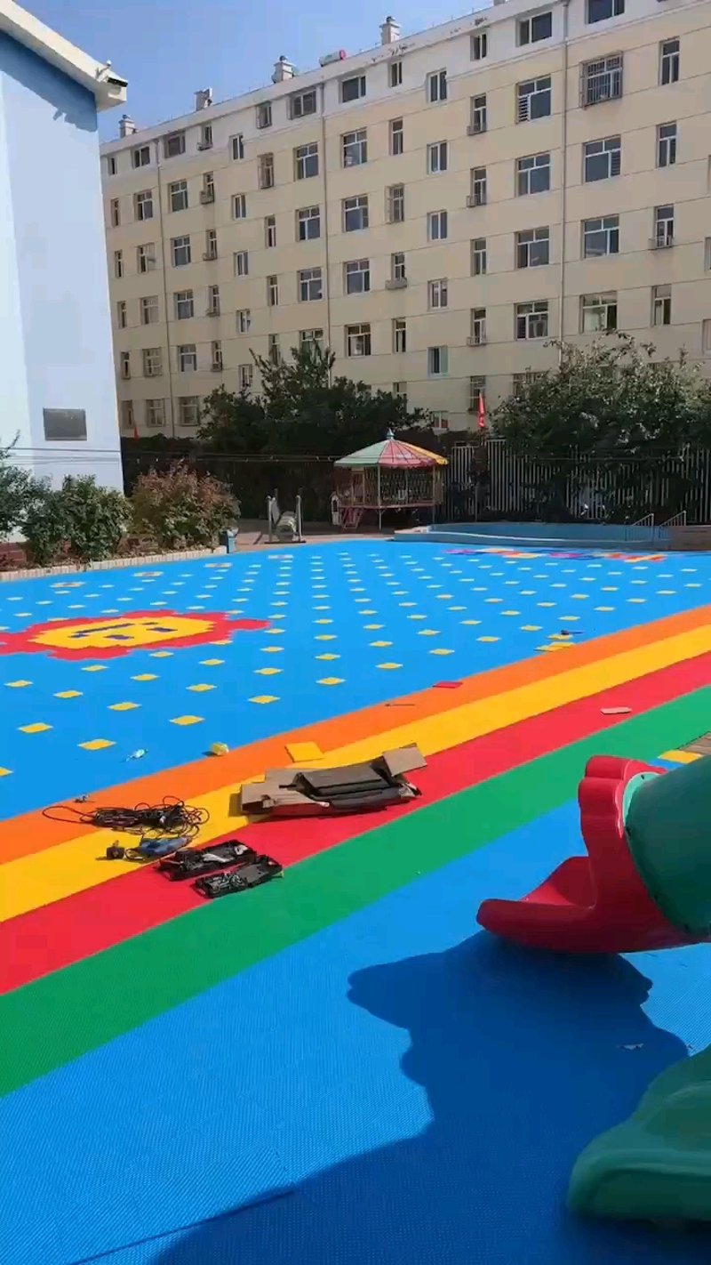 悬浮拼装地板:打造卓越运动体验的新选择
